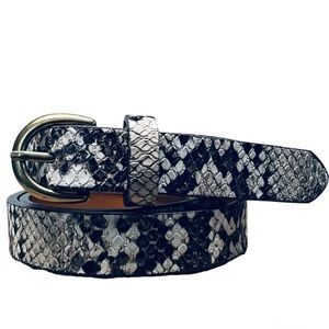 American Eagle leather snakeskin print embossed women’s belt size small neutral